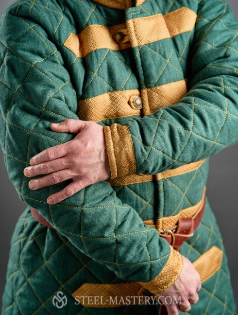 Birka quilted viking caftan Gambesón.