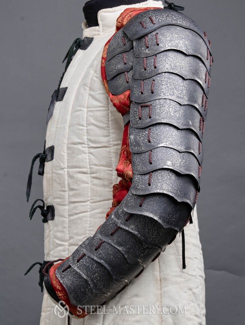 Plate arms of Ming dynasty Plate armor