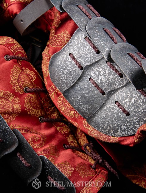 Plate arms of Ming dynasty Plate armor