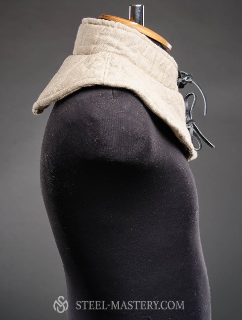 Padded linen aventail 