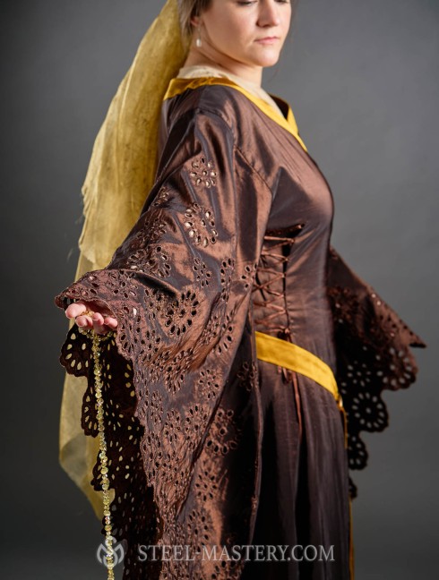 Medieval-inspired Elven Outfit Old categories