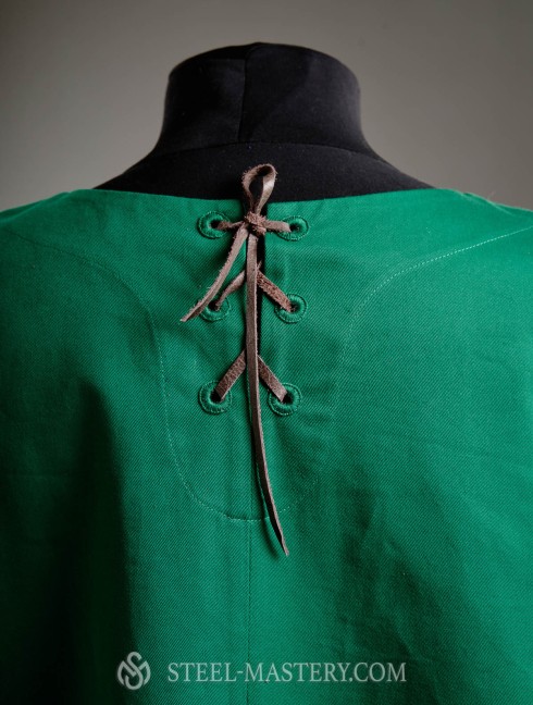 Knight tabard with a symbol - an oak tree  Alte Kategorien