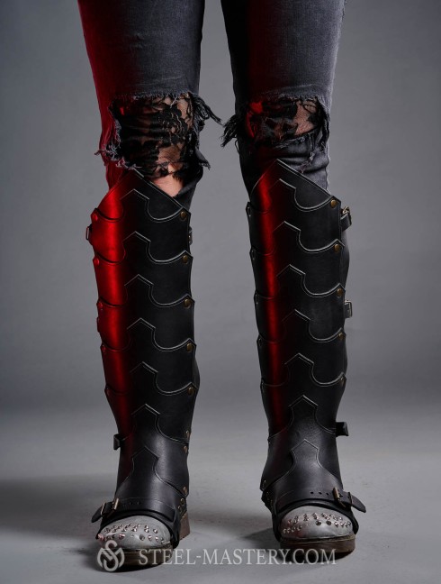 Leather greaves in Dragon style Vecchie categorie