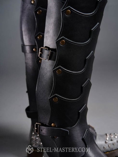 Leather greaves in Dragon style Old categories