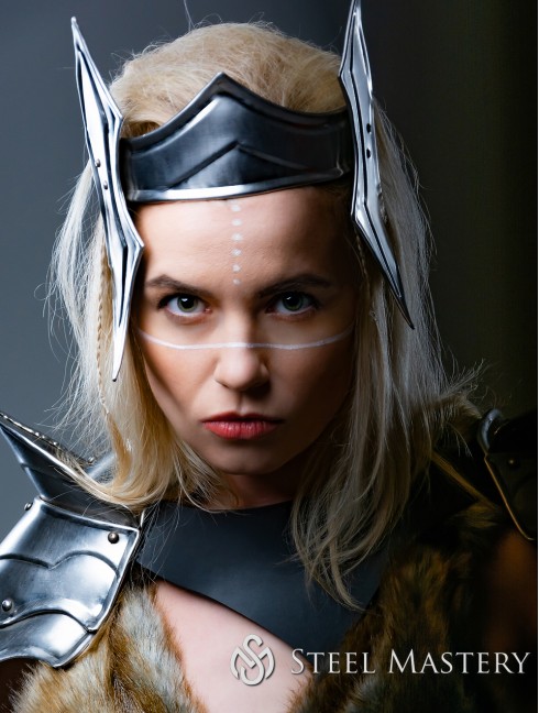 Warrior lady princess of battle fantasy set Plate armor