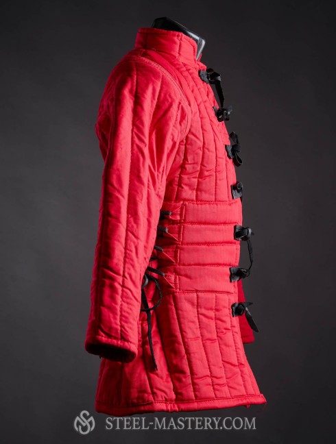 Women’s gambeson bright red, XS-size Armature imbottite pronte