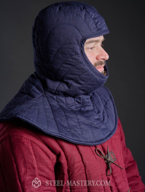 One-piece padded liner with pelerine Rivestimenti e cuffie imbottite