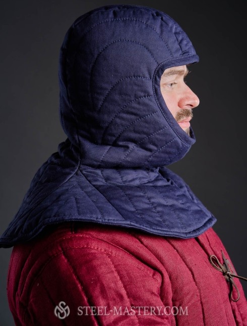 One-piece padded liner with pelerine Rivestimenti e cuffie imbottite