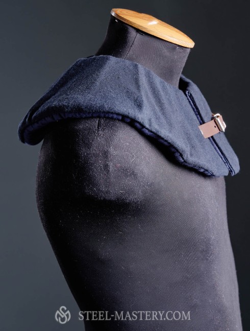 Necklace soft outside with steel inner side 