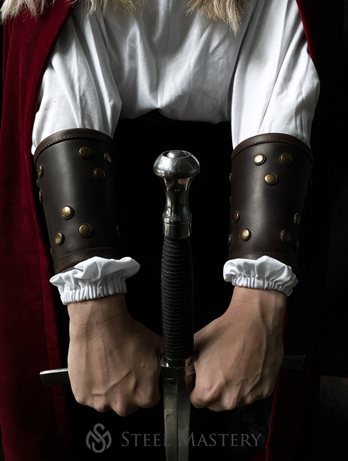 Mastercrafted Legendary Wolven Leather bracers in Witcher 3 style (Wolf School Gear) Vecchie categorie