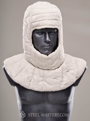 Padded linen cap with  pelerine  Gepolsterte hauben und kappen