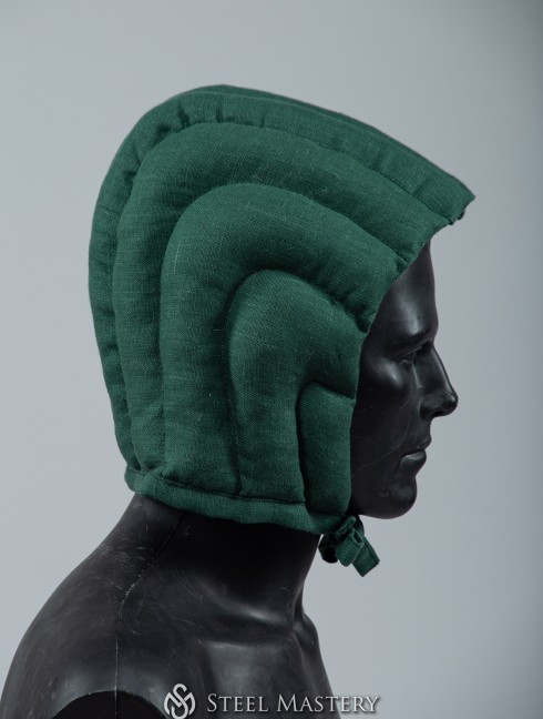 Padded green cap for helmet  Fertige Polsterrüstungen