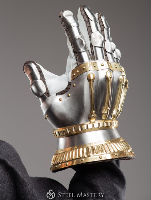 Milano Hourglass Gauntlets 1370-1390 years Plattenrüstungen