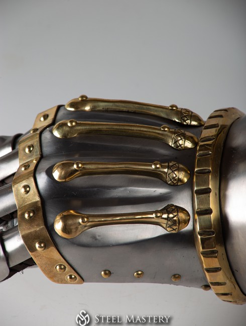 Milano Hourglass Gauntlets 1370-1390 years Plate armor
