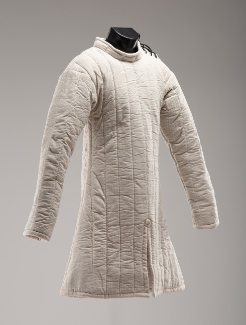 UNCOLORED EUROPEAN FRONT CLOSED GAMBESON IN STOCK S SIZE Fertige Polsterrüstungen