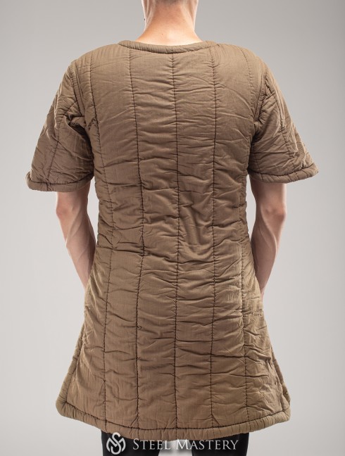 Short sleeve cotton gambeson S size in stock Armadura acolchada preparada