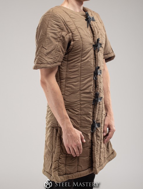 Short sleeve cotton gambeson S size in stock Armadura acolchada preparada