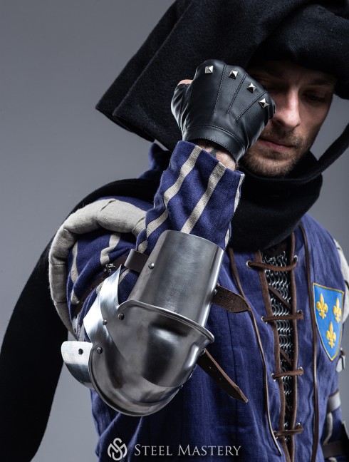 Vernon Roche's Plate Elbows (world of "The Witcher 3: Wild Hunt) Plattenrüstungen