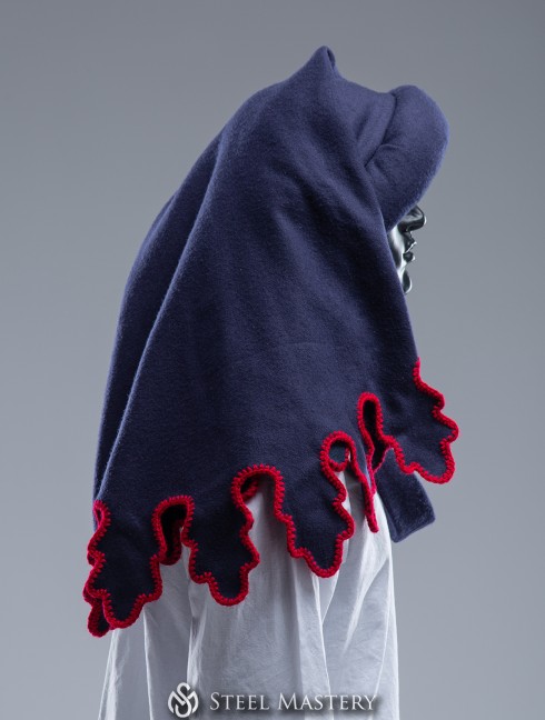 Woolen chaperon in stock  Versandfertig