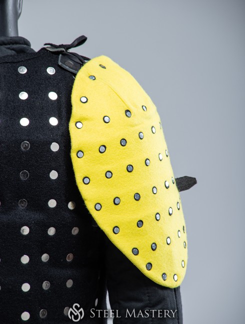 YELLOW COVERED SEGMENTED SPAULDERS XL SIZE IN STOCK Listo para enviar