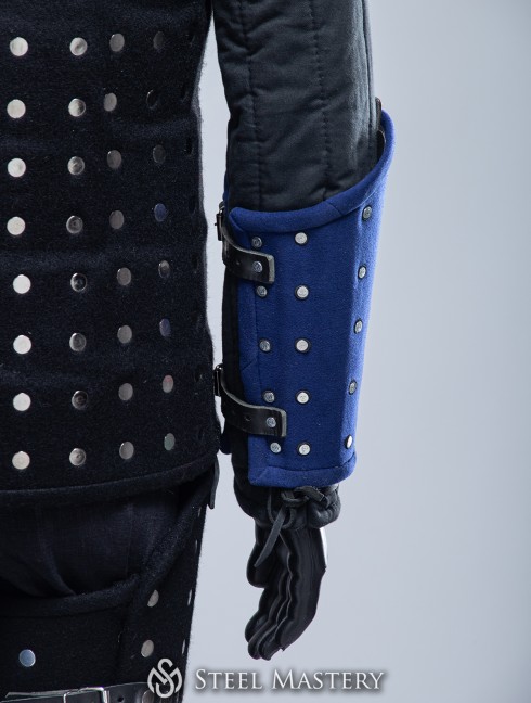 BLUE WOOLEN MEDIEVAL BRACERS S SIZE IN STOCK Pronte per essere spedite