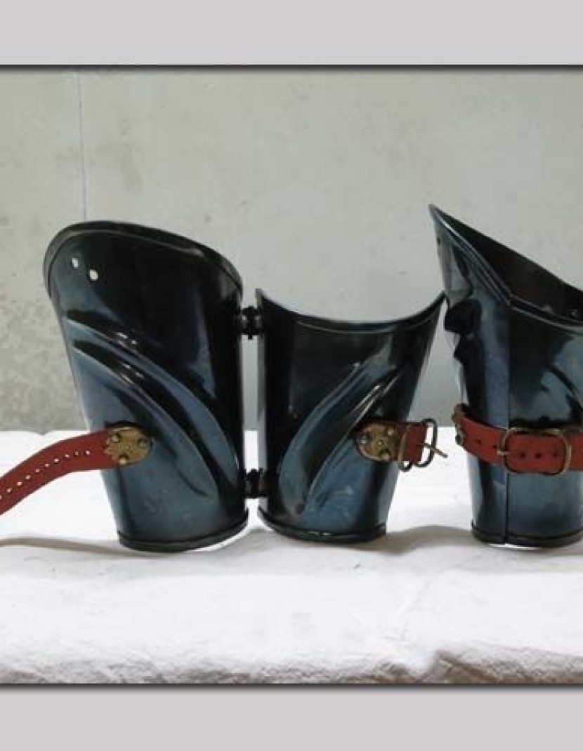 English gothic plate arms of the second half of the 15th century photo made by Steel-mastery.com