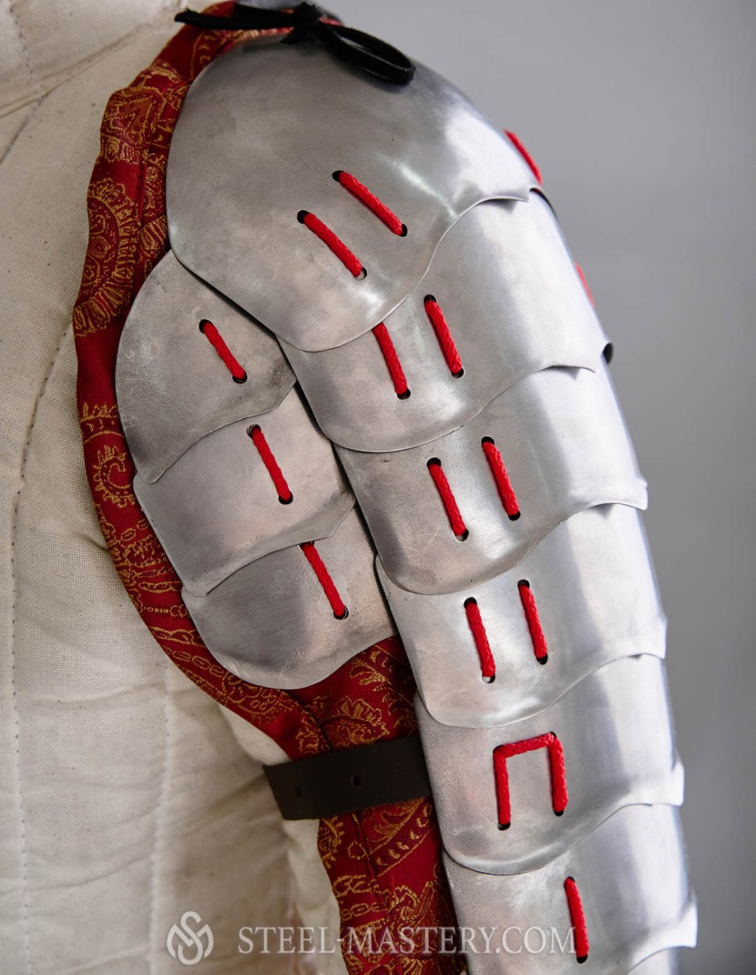 Plate arms of Ming dynasty photo made by Steel-mastery.com