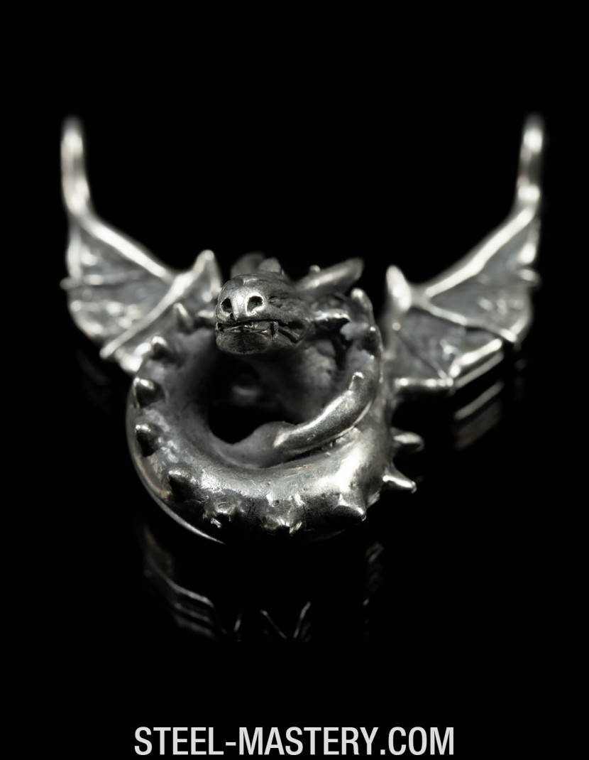 Sterling silver wyvern dragon pendant photo made by Steel-mastery.com