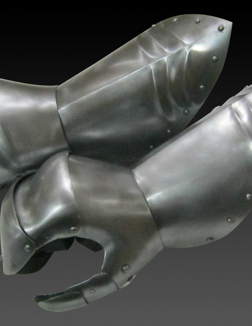 Gloves in the German style - the mid-15th century photo made by Steel-mastery.com