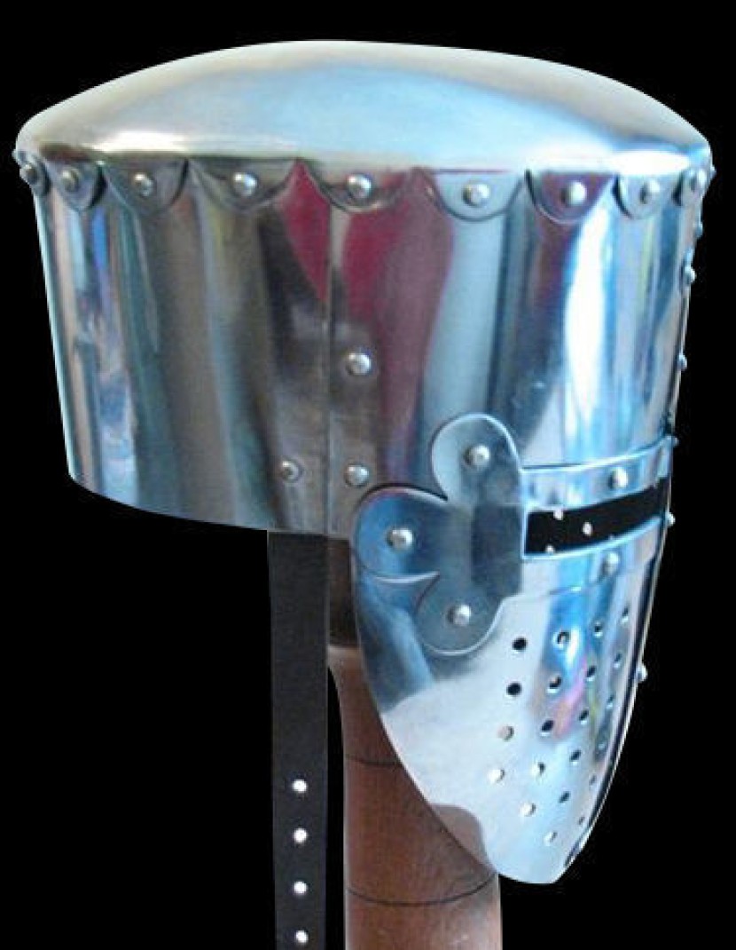 Great Helm (topfhelm) photo made by Steel-mastery.com