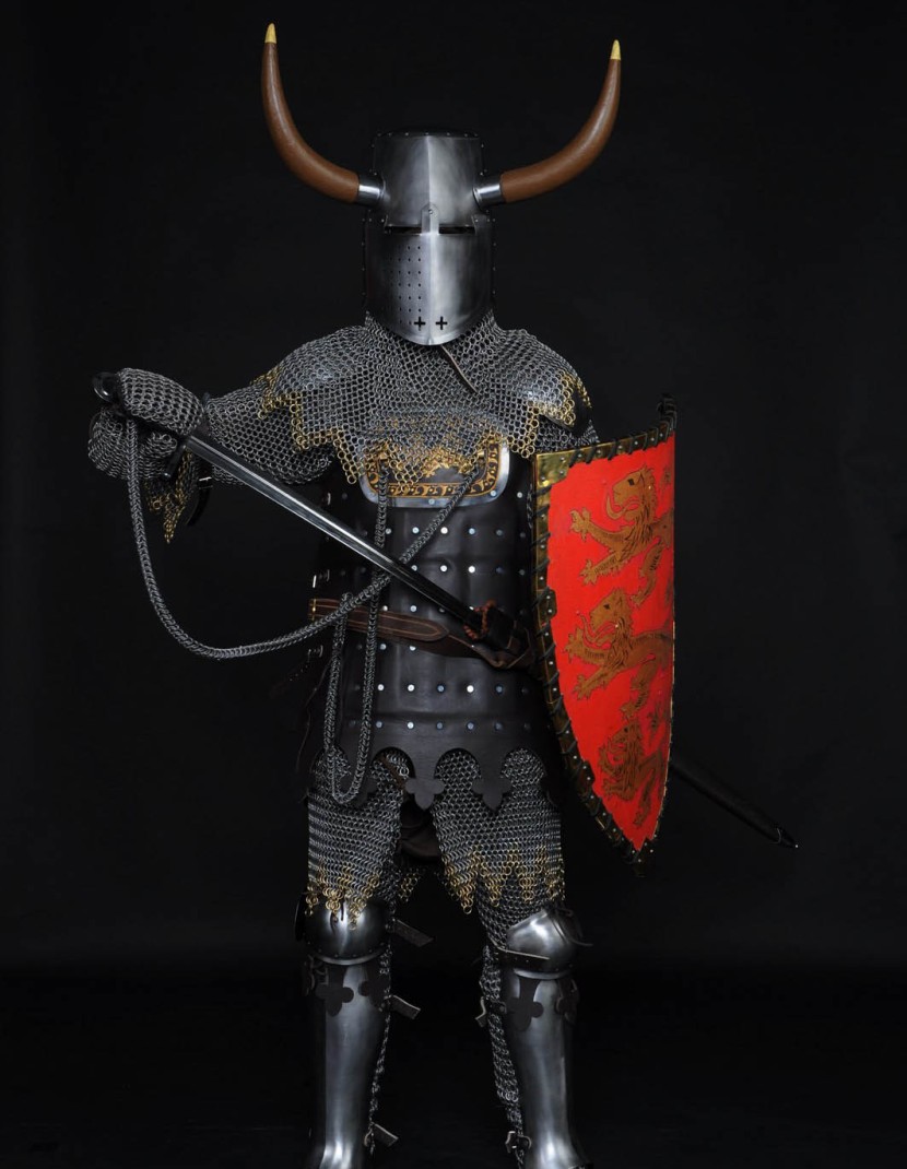 Tophelm with horns - Europe, 13th-14th centuries photo made by Steel-mastery.com