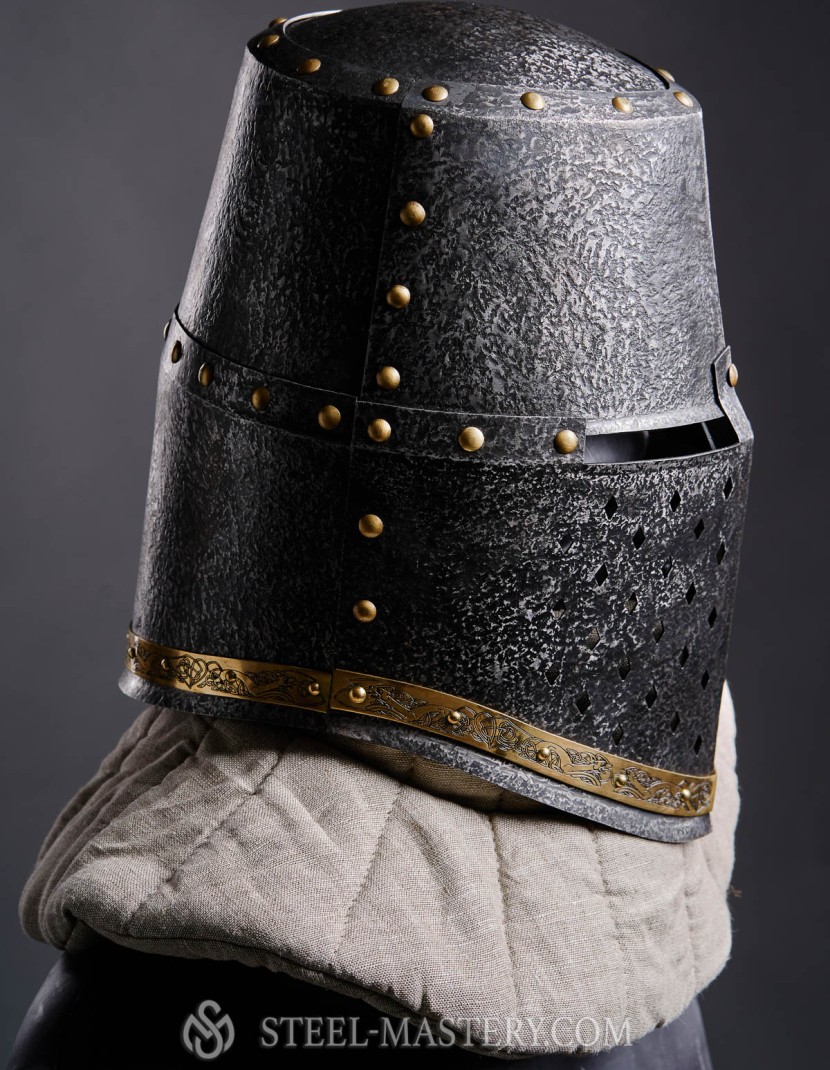 Great Helm photo made by Steel-mastery.com