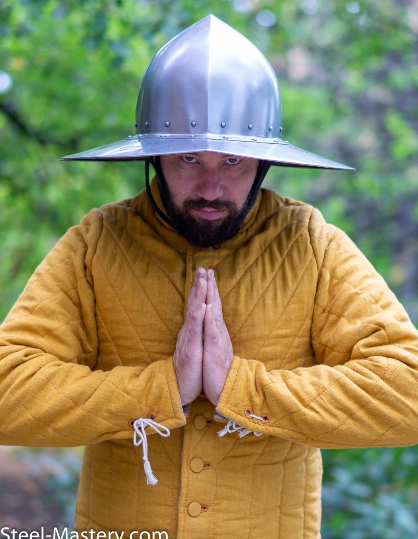 Chapel-de-fer helmet photo made by Steel-mastery.com