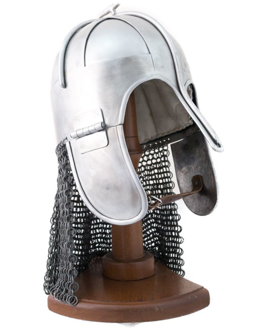 The Wollaston (Pioneer) Helmet of the 7th century photo made by Steel-mastery.com