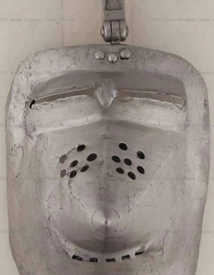 Bascinet of 1380-1410 years, from Higgins Armoury Museum photo made by Steel-mastery.com