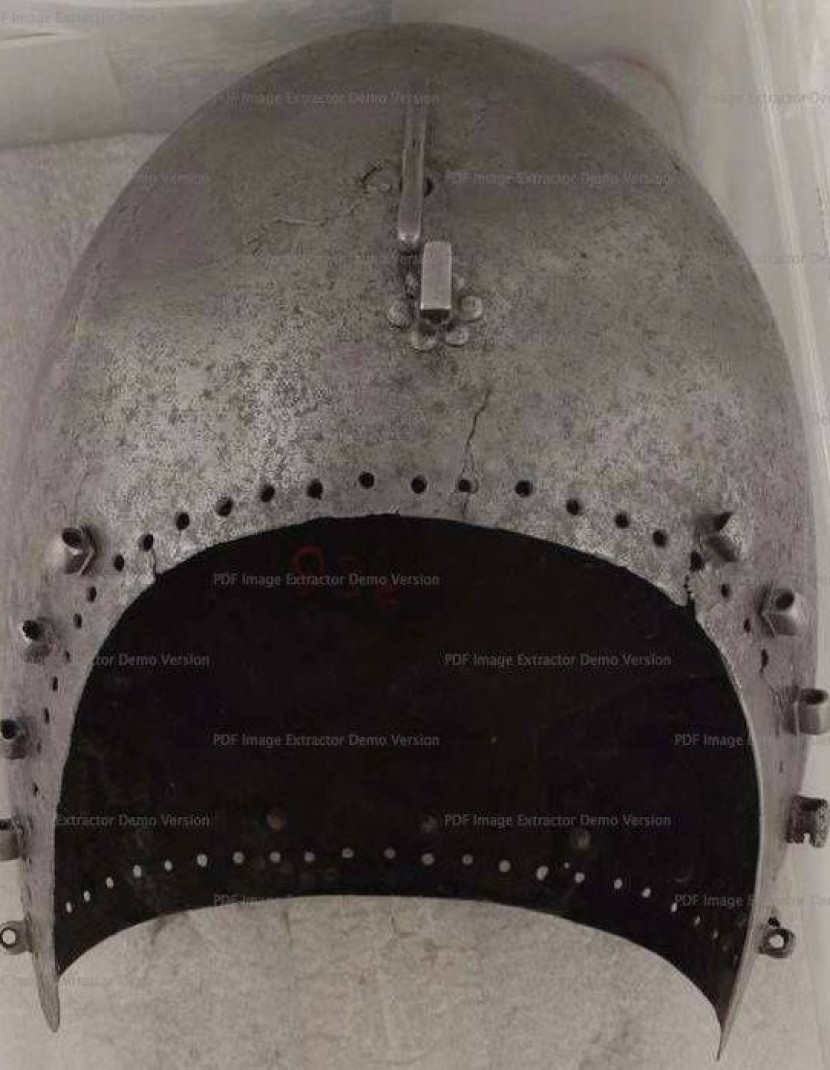 Bascinet of 1380-1410 years, from Higgins Armoury Museum photo made by Steel-mastery.com