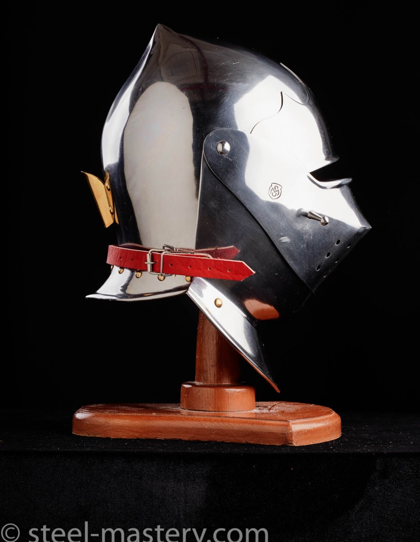 Armet from St Peter's Church photo made by Steel-mastery.com