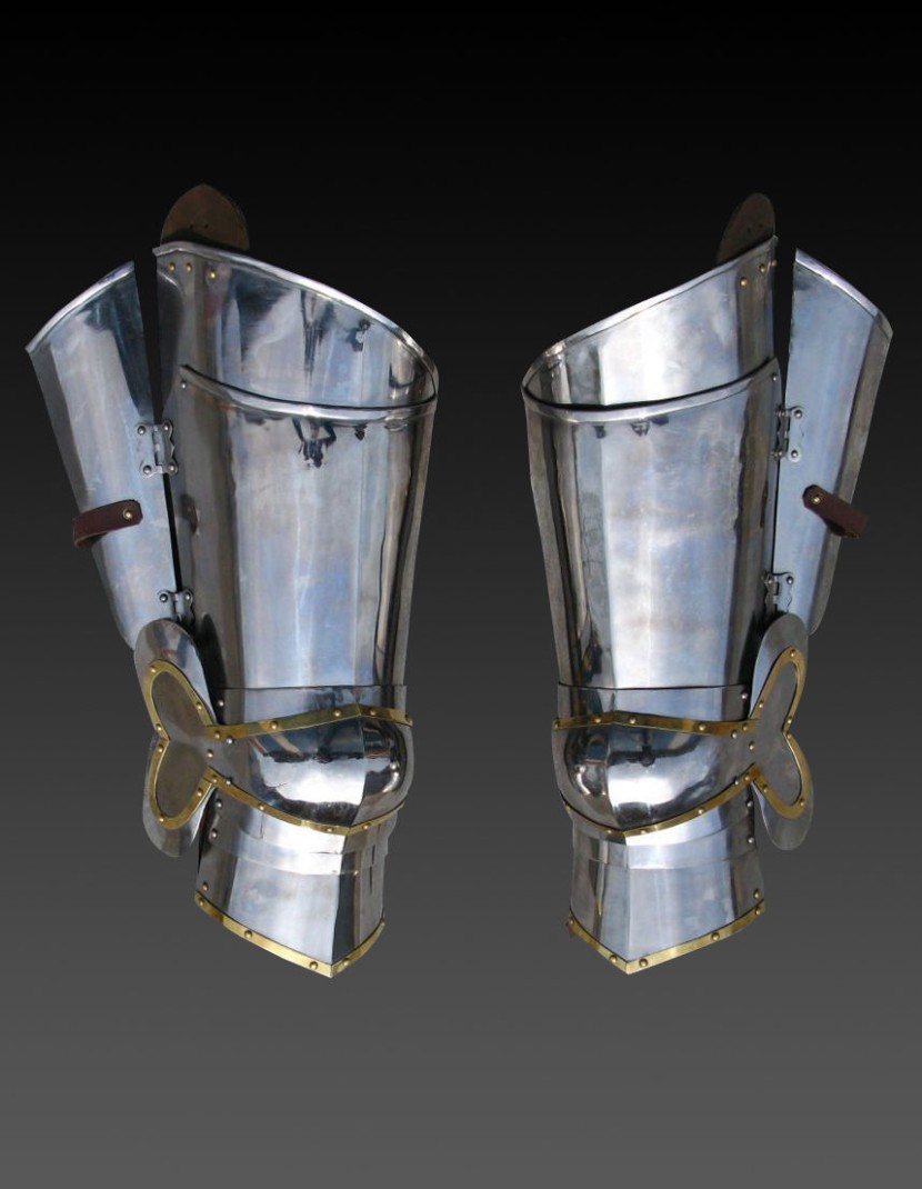 Plate legs of the  2nd part of the 15th century  photo made by Steel-mastery.com