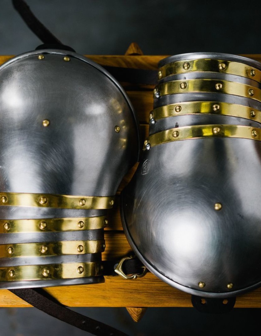 Knights plate shoulders mid-14th century photo made by Steel-mastery.com