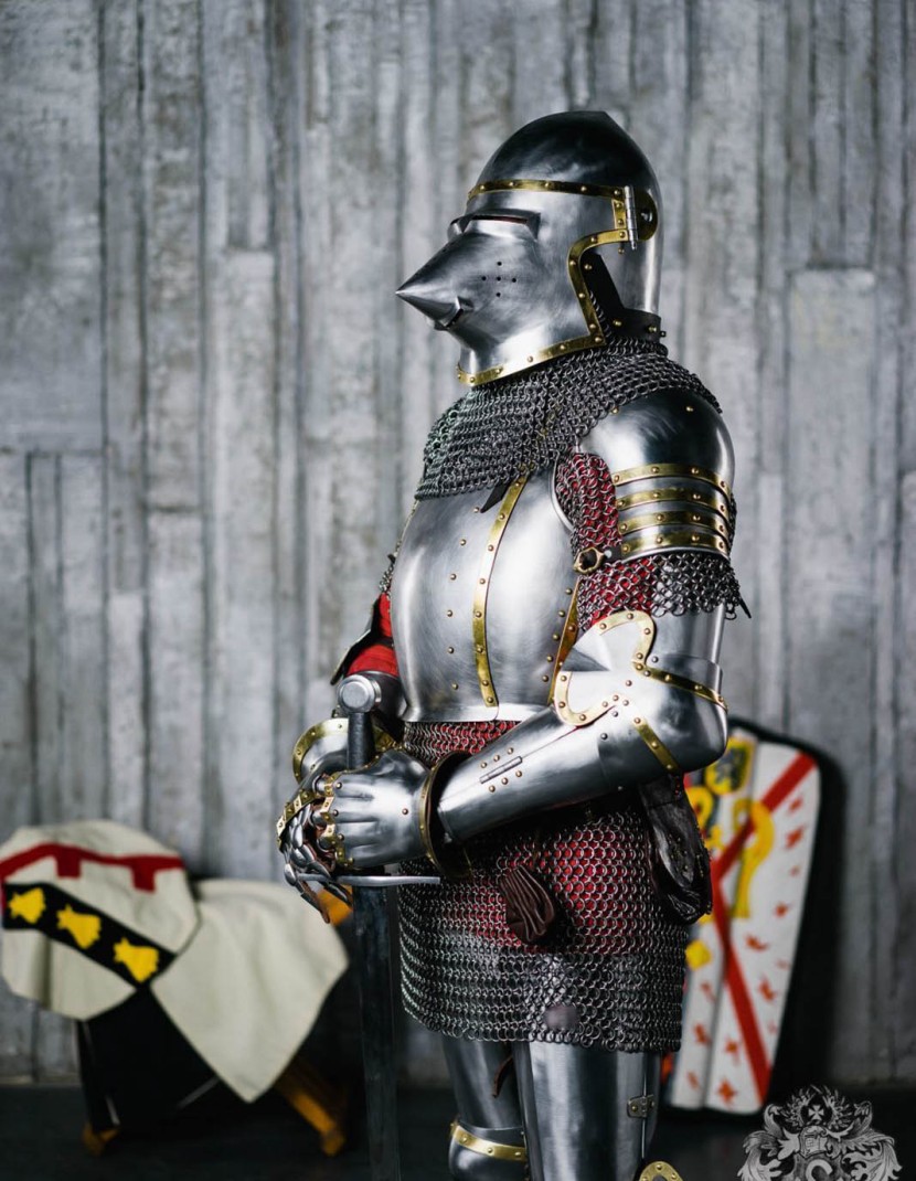 Knights plate shoulders mid-14th century photo made by Steel-mastery.com
