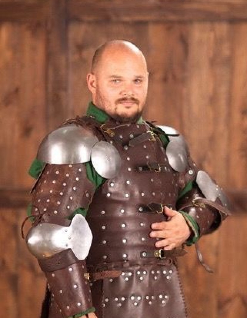 Plate shoulders of the XV century photo made by Steel-mastery.com