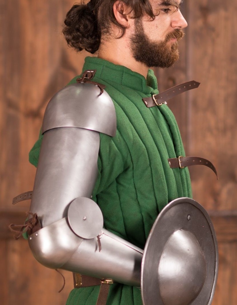 Plate shoulders of the XV century photo made by Steel-mastery.com