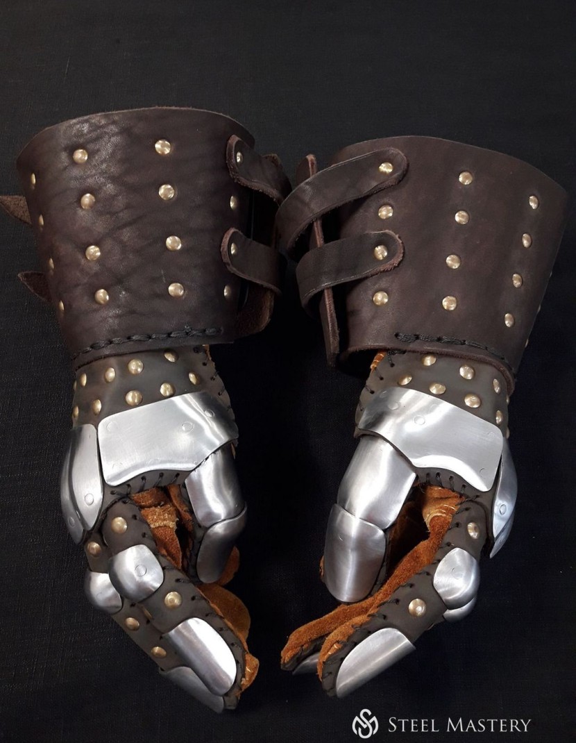 Visby brigandine gauntlets photo made by Steel-mastery.com