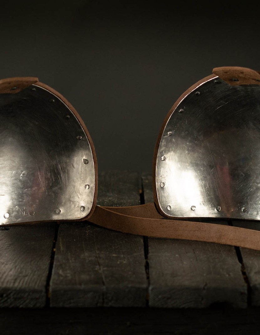 Leather brigantine kit in style of 14th century photo made by Steel-mastery.com
