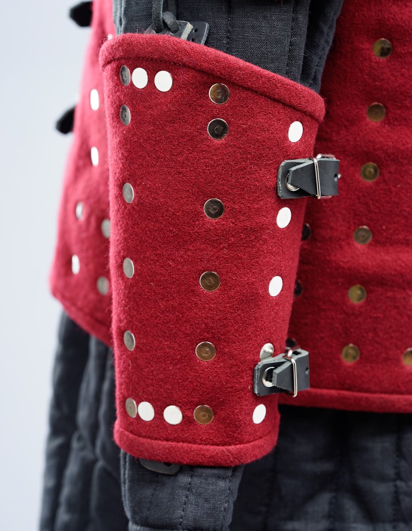 Woolen medieval bracers photo made by Steel-mastery.com