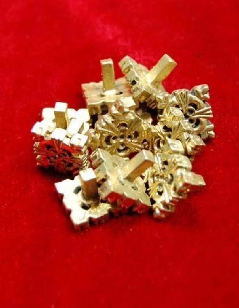 Cast bronze rivet-belt mount "Square" photo made by Steel-mastery.com