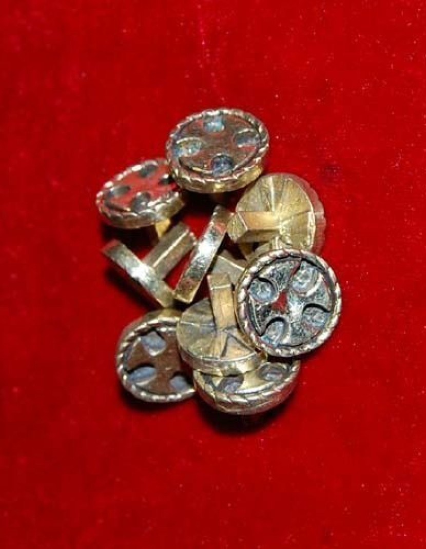 Cast bronze rivets photo made by Steel-mastery.com