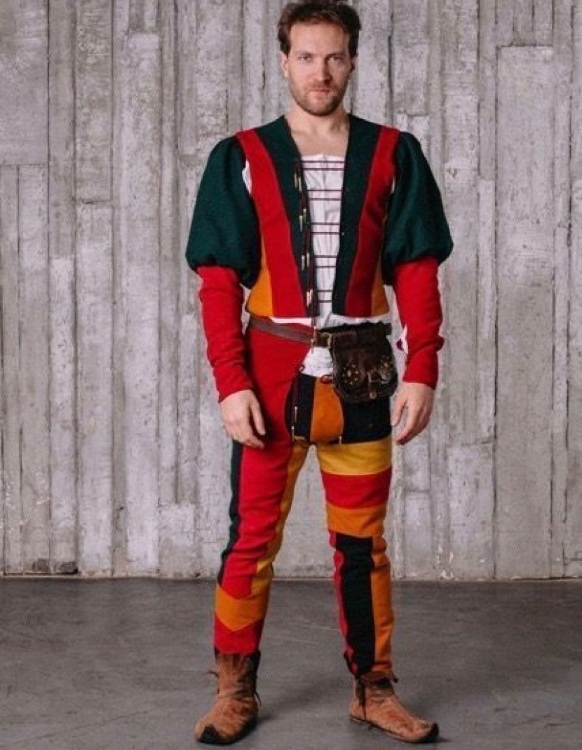 Italian Renaissance men’s costume, XV century photo made by Steel-mastery.com