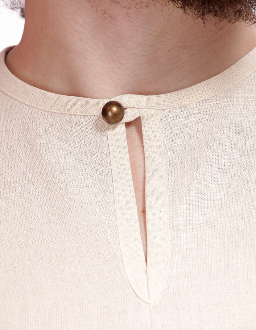 Costume of knight, XIV century photo made by Steel-mastery.com