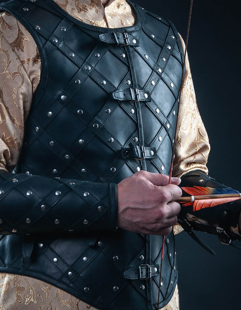 Leather vest and bracers with diamond pattern photo made by Steel-mastery.com